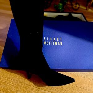 Stuart Weitzman, Black suede, pointed toe, knee highs